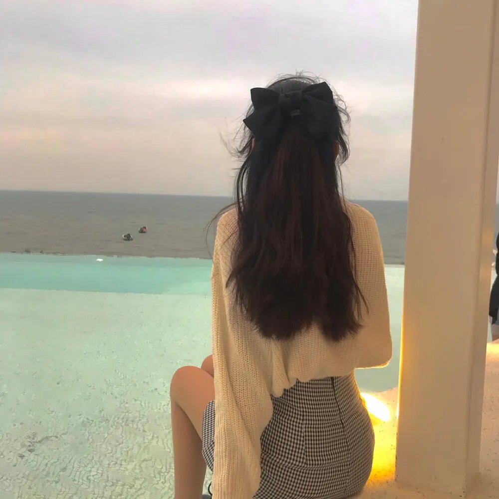 凄红惨绿